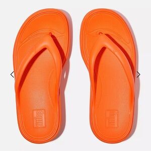 Fitflop Pop Orange Toe-Post Sandals Relieff Recovery New in Box size 11